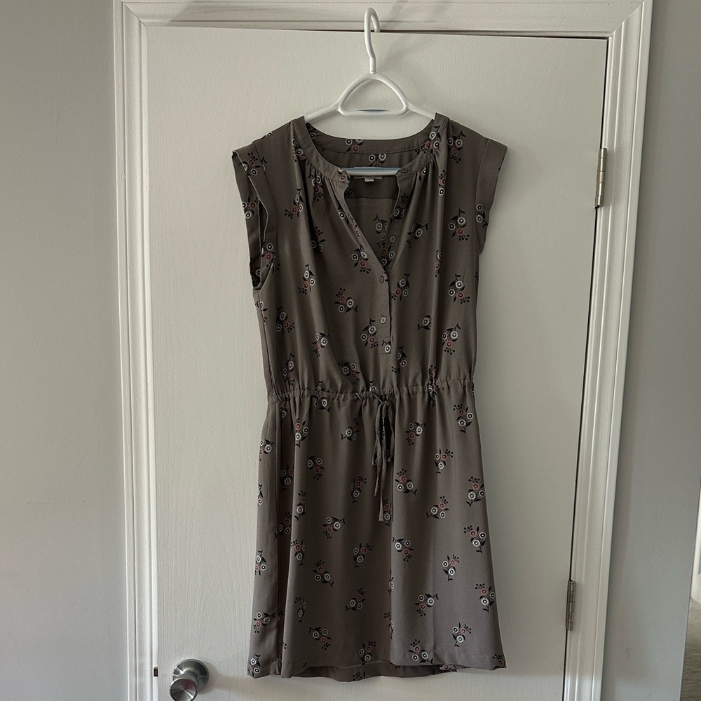 Ann Taylor loft sleeveless belted dress maroon gray mauve pink navy floral M